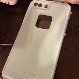 iPhone 7/8 Plus Lifeproof case